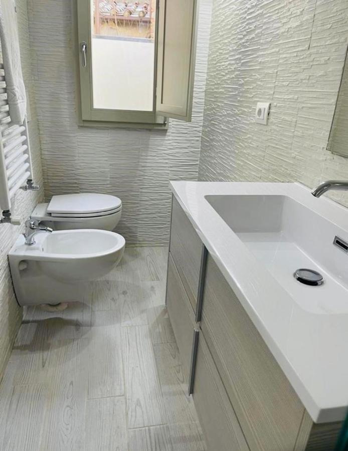 Residenza Piazzetta San Michele-Loft Apartment อาเรซโซ ภายนอก รูปภาพ